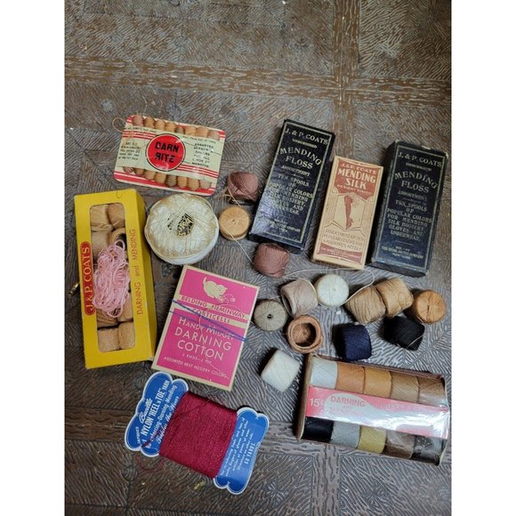 Lot VTG J & P Coats Mending Floss  Box Thread Spools Silk Hosiery Darning Cotton - Picture 1 of 10